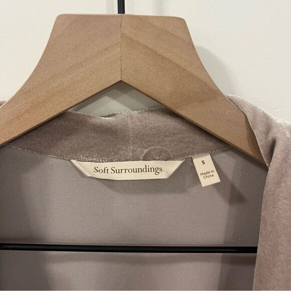 Soft Surroundings Velvet Open Front Cardigan Sand Colored Small - Picture 8 of 10